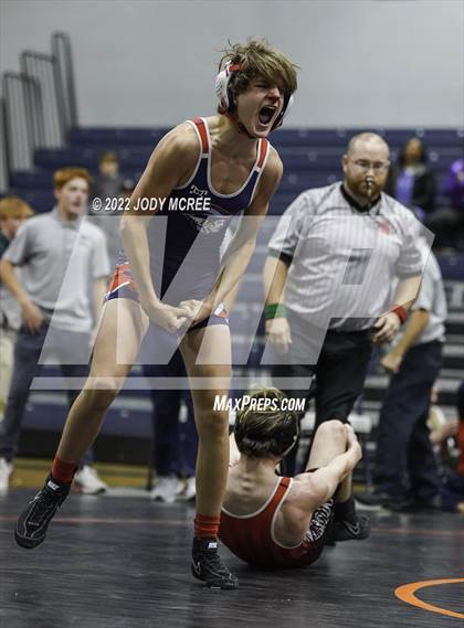 Thumbnail 1 in Lewisburg vs Center Hill photogallery.