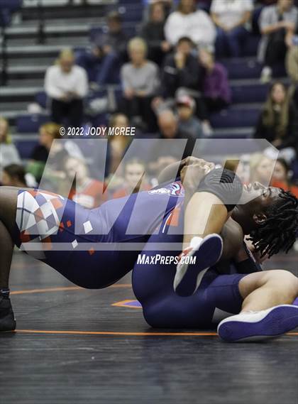 Thumbnail 2 in Lewisburg vs Center Hill photogallery.