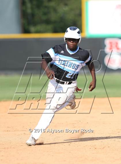 Thumbnail 1 in East Rutherford vs. South Granville (NCHSAA 2A Final, Game 1) photogallery.