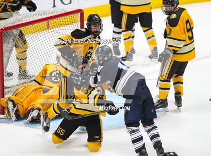Thumbnail 1 in Valor Christian vs Monarch (CHSAA Ice Hockey Semifinal) photogallery.