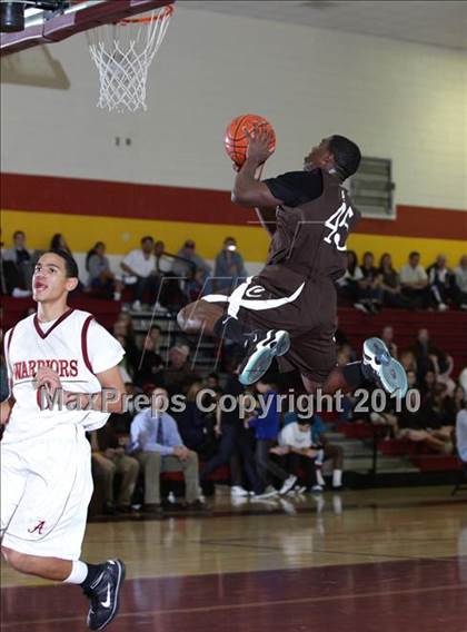 Thumbnail 1 in Crespi @ Alemany photogallery.