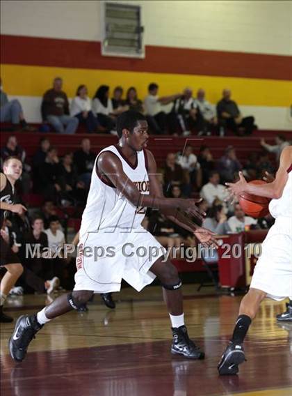 Thumbnail 1 in Crespi @ Alemany photogallery.