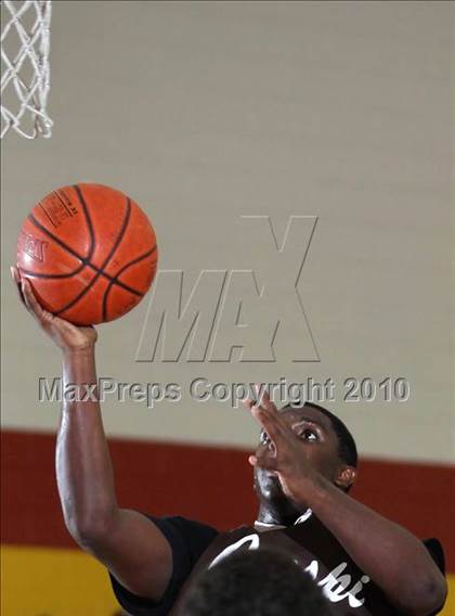 Thumbnail 3 in Crespi @ Alemany photogallery.