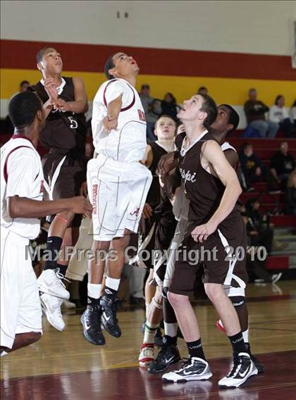 Thumbnail 3 in Crespi @ Alemany photogallery.