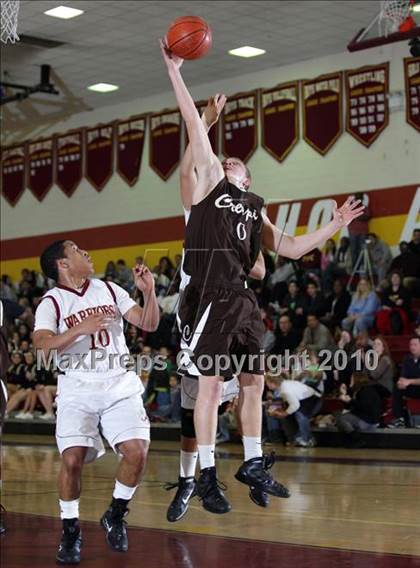 Thumbnail 1 in Crespi @ Alemany photogallery.