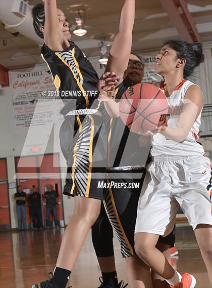 Thumbnail 2 in Foothill vs. Lathrop (CIF SJS D4 Semifinal) photogallery.