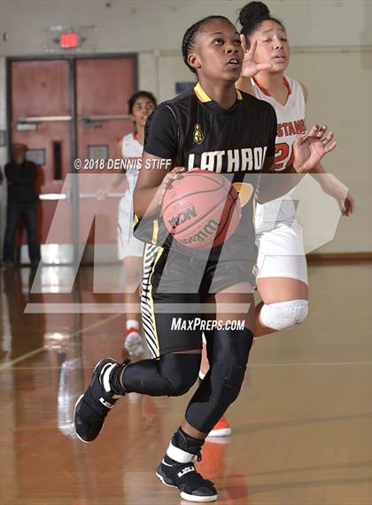 Thumbnail 1 in Foothill vs. Lathrop (CIF SJS D4 Semifinal) photogallery.