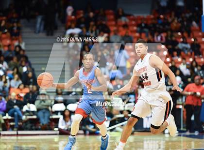 Thumbnail 2 in Whitney Young vs. Kenwood (Chicago Elite Classic) photogallery.