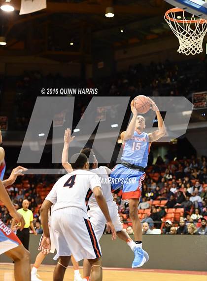 Thumbnail 2 in Whitney Young vs. Kenwood (Chicago Elite Classic) photogallery.