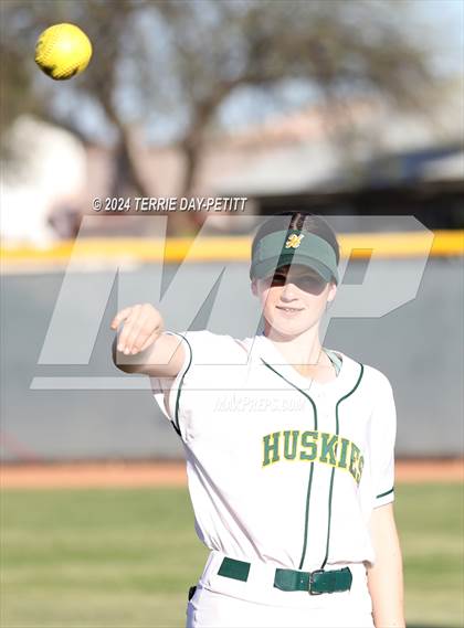 Thumbnail 3 in Desert Mountain @ Horizon photogallery.