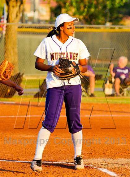 Thumbnail 1 in Salpointe Catholic @ Sunrise Mountain (AIA D2 Playoff) photogallery.