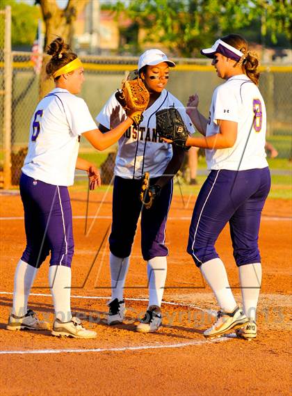 Thumbnail 2 in Salpointe Catholic @ Sunrise Mountain (AIA D2 Playoff) photogallery.