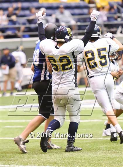 Thumbnail 3 in Kingman Academy vs. Bourgade Catholic photogallery.