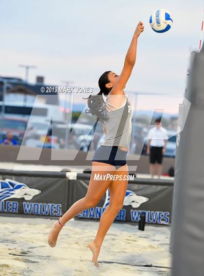 Thumbnail 1 in Xavier College Prep vs. Perry  (AIA D1 Championship) photogallery.