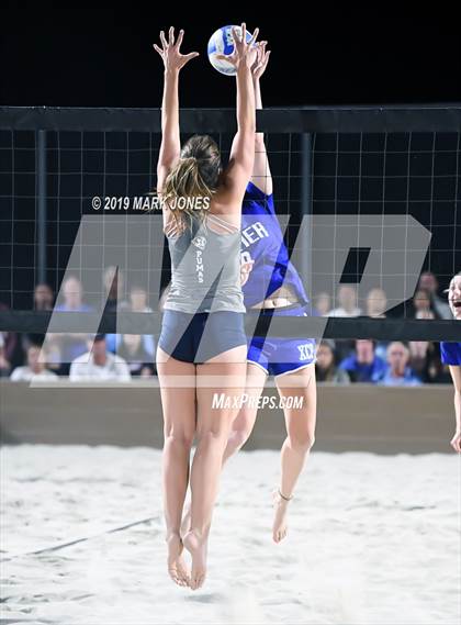 Thumbnail 2 in Xavier College Prep vs. Perry  (AIA D1 Championship) photogallery.