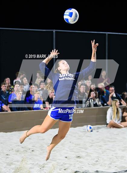 Thumbnail 2 in Xavier College Prep vs. Perry  (AIA D1 Championship) photogallery.