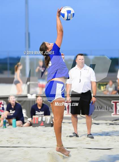 Thumbnail 2 in Xavier College Prep vs. Perry  (AIA D1 Championship) photogallery.