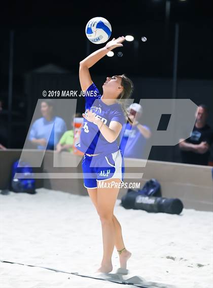 Thumbnail 1 in Xavier College Prep vs. Perry  (AIA D1 Championship) photogallery.
