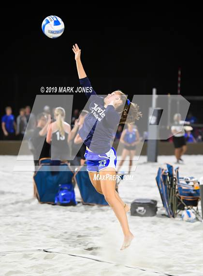 Thumbnail 3 in Xavier College Prep vs. Perry  (AIA D1 Championship) photogallery.