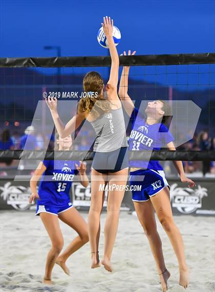 Thumbnail 2 in Xavier College Prep vs. Perry  (AIA D1 Championship) photogallery.
