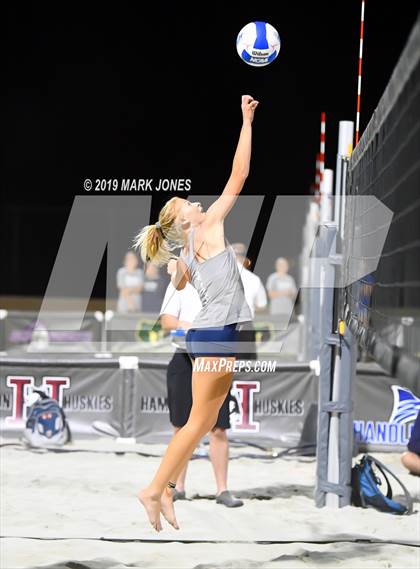 Thumbnail 3 in Xavier College Prep vs. Perry  (AIA D1 Championship) photogallery.