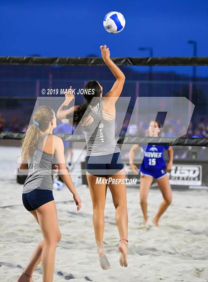 Thumbnail 1 in Xavier College Prep vs. Perry  (AIA D1 Championship) photogallery.