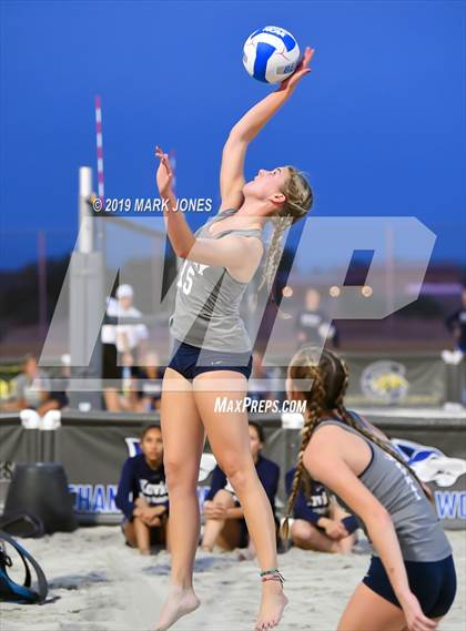 Thumbnail 3 in Xavier College Prep vs. Perry  (AIA D1 Championship) photogallery.