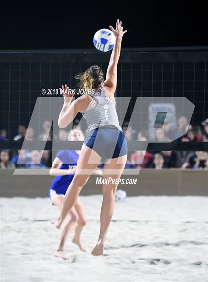 Thumbnail 3 in Xavier College Prep vs. Perry  (AIA D1 Championship) photogallery.