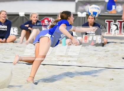 Thumbnail 3 in Xavier College Prep vs. Perry  (AIA D1 Championship) photogallery.