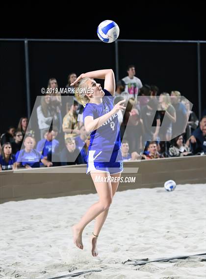 Thumbnail 2 in Xavier College Prep vs. Perry  (AIA D1 Championship) photogallery.