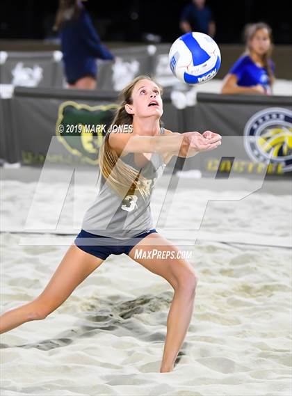 Thumbnail 1 in Xavier College Prep vs. Perry  (AIA D1 Championship) photogallery.