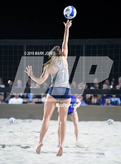 Thumbnail 3 in Xavier College Prep vs. Perry  (AIA D1 Championship) photogallery.