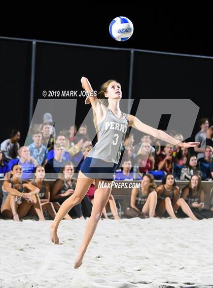 Thumbnail 3 in Xavier College Prep vs. Perry  (AIA D1 Championship) photogallery.