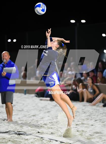 Thumbnail 1 in Xavier College Prep vs. Perry  (AIA D1 Championship) photogallery.