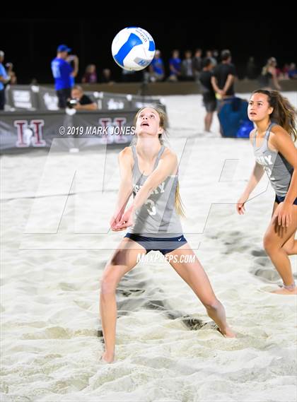 Thumbnail 3 in Xavier College Prep vs. Perry  (AIA D1 Championship) photogallery.