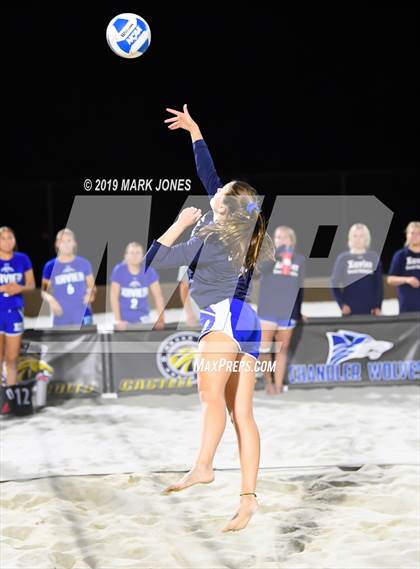 Thumbnail 3 in Xavier College Prep vs. Perry  (AIA D1 Championship) photogallery.