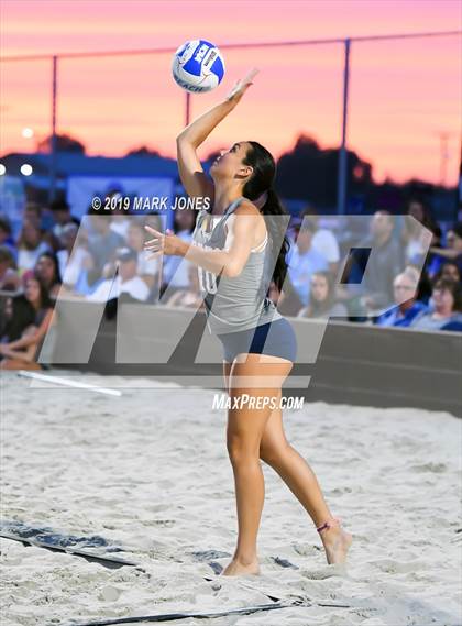 Thumbnail 3 in Xavier College Prep vs. Perry  (AIA D1 Championship) photogallery.