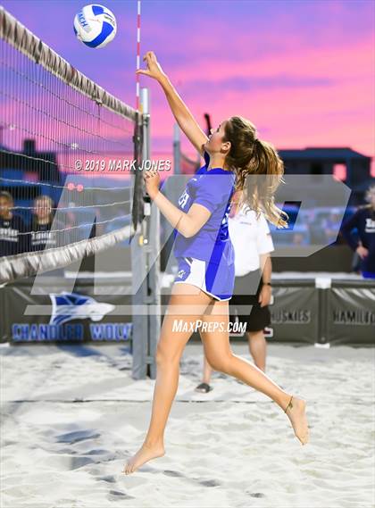 Thumbnail 2 in Xavier College Prep vs. Perry  (AIA D1 Championship) photogallery.