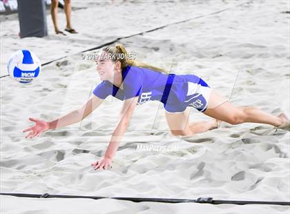 Thumbnail 1 in Xavier College Prep vs. Perry  (AIA D1 Championship) photogallery.