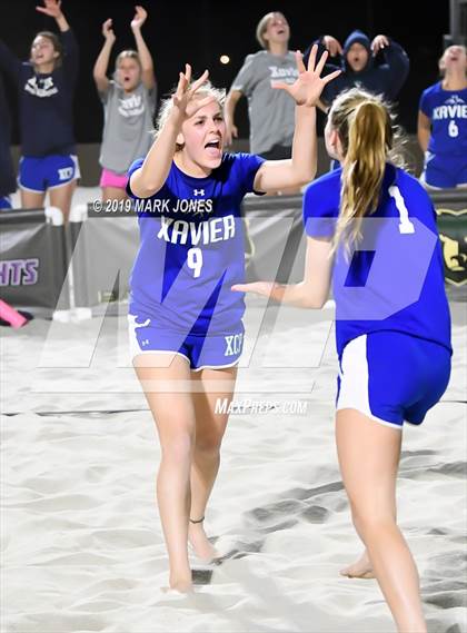 Thumbnail 3 in Xavier College Prep vs. Perry  (AIA D1 Championship) photogallery.