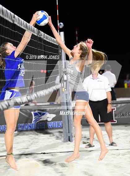 Thumbnail 3 in Xavier College Prep vs. Perry  (AIA D1 Championship) photogallery.