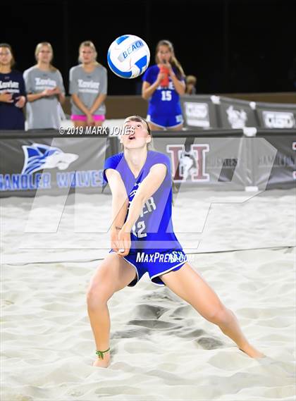Thumbnail 3 in Xavier College Prep vs. Perry  (AIA D1 Championship) photogallery.