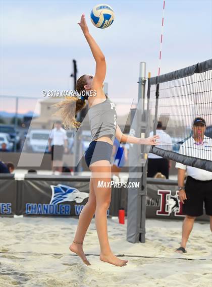 Thumbnail 3 in Xavier College Prep vs. Perry  (AIA D1 Championship) photogallery.