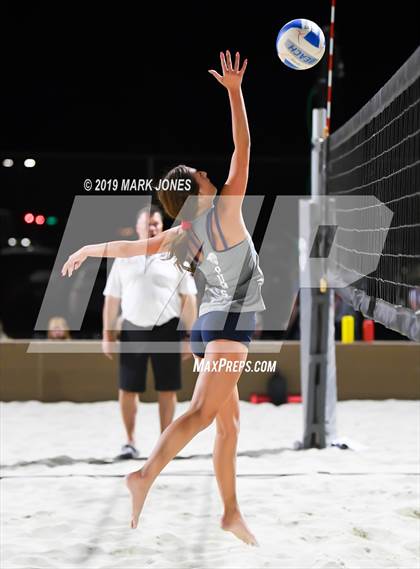 Thumbnail 2 in Xavier College Prep vs. Perry  (AIA D1 Championship) photogallery.