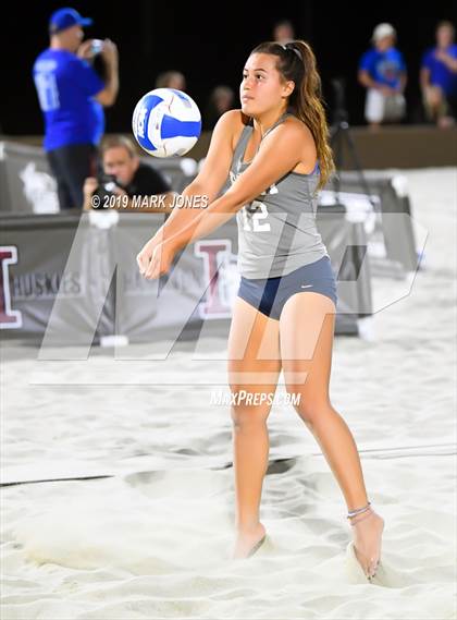 Thumbnail 2 in Xavier College Prep vs. Perry  (AIA D1 Championship) photogallery.