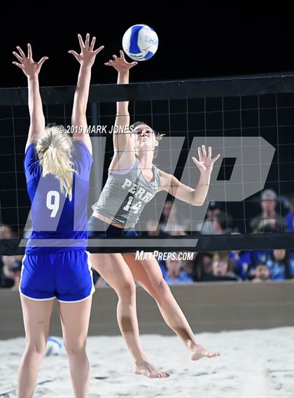 Thumbnail 3 in Xavier College Prep vs. Perry  (AIA D1 Championship) photogallery.