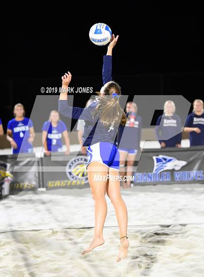 Thumbnail 2 in Xavier College Prep vs. Perry  (AIA D1 Championship) photogallery.