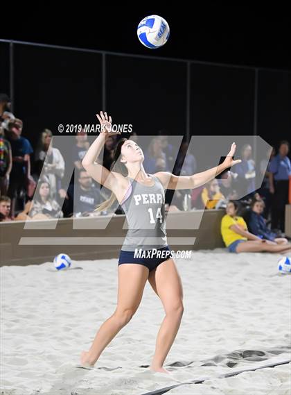 Thumbnail 3 in Xavier College Prep vs. Perry  (AIA D1 Championship) photogallery.