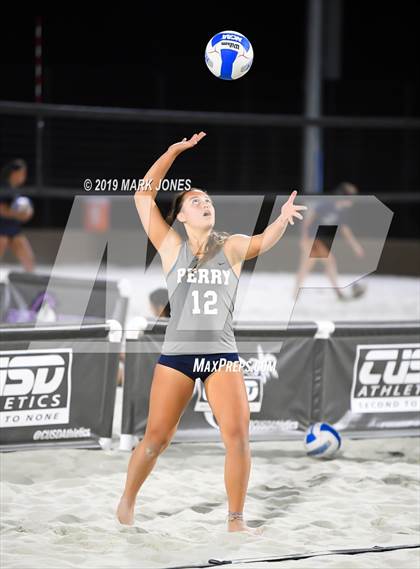 Thumbnail 3 in Xavier College Prep vs. Perry  (AIA D1 Championship) photogallery.