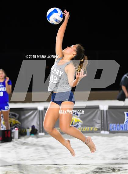 Thumbnail 3 in Xavier College Prep vs. Perry  (AIA D1 Championship) photogallery.